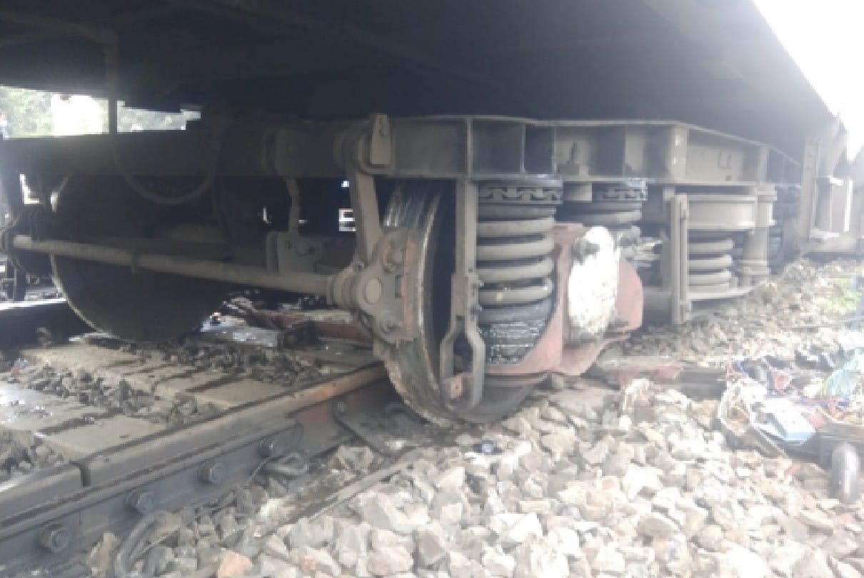 Jabalpur: Wheels of AC coach of Bandra special train derailed on main railway line, second incident in three days