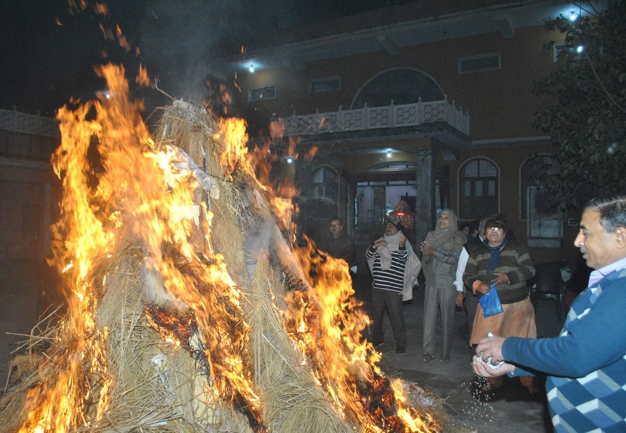 Lohri festival celebrated with pomp