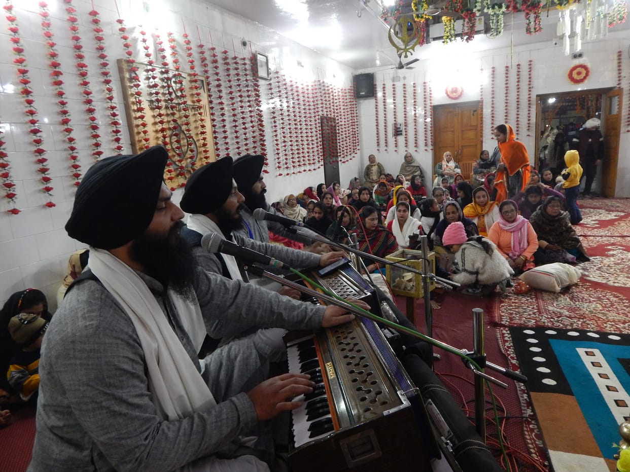 People of Sikh community celebrated Lohri festival with pomp