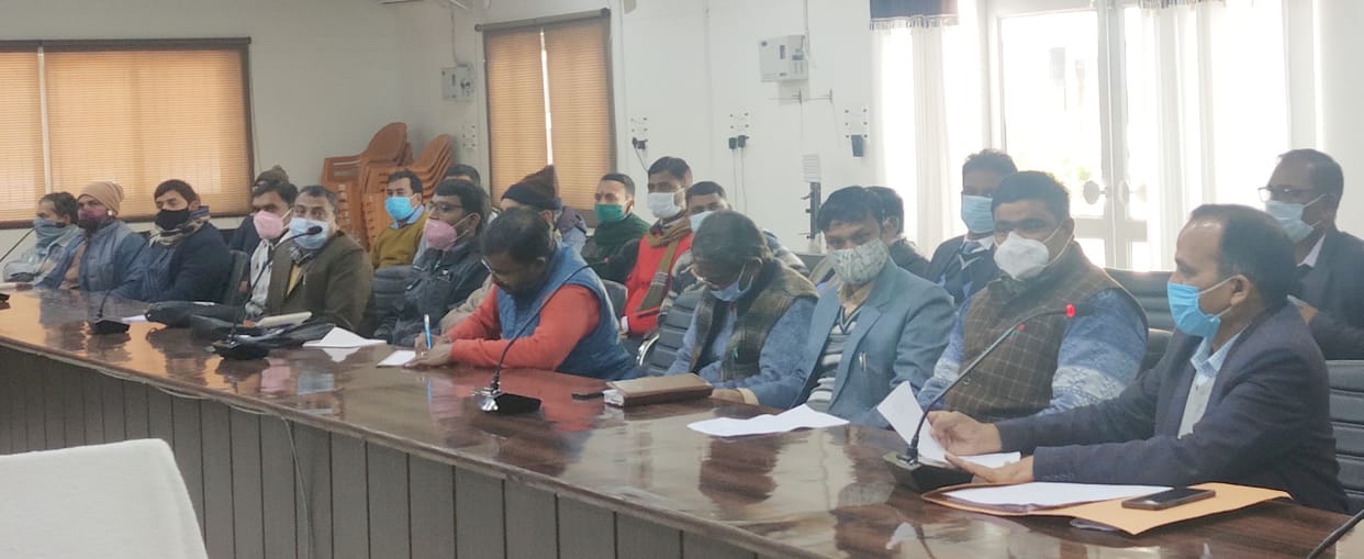 Principal should get the students vaccinated soon: DM