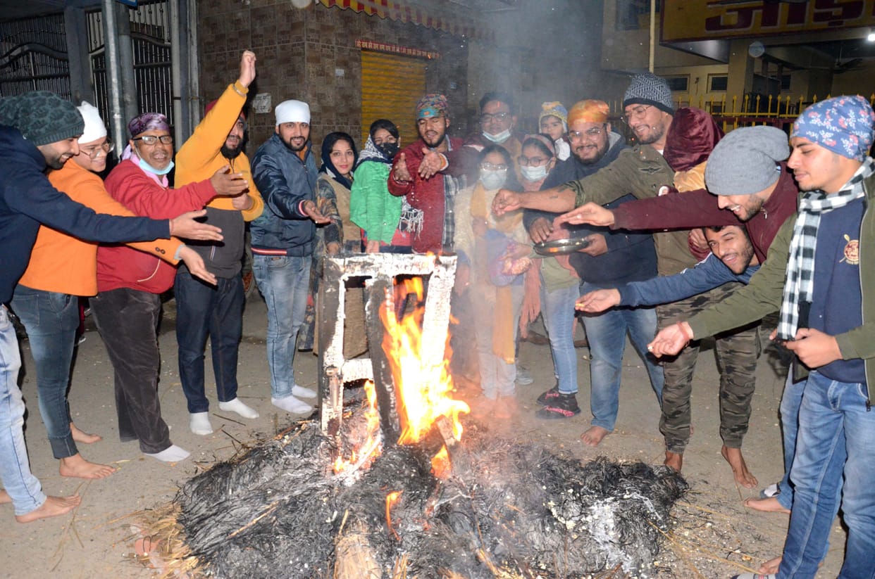 celebration of lohri in city