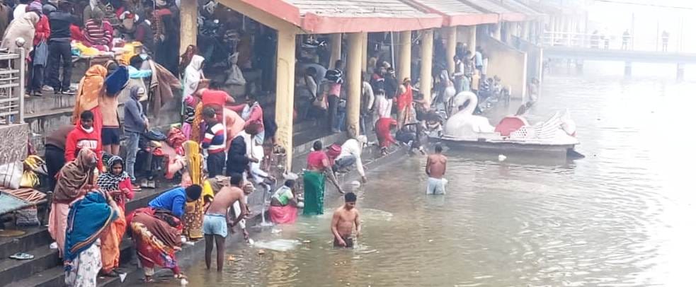 maker sankranti, holi dip in ganga river