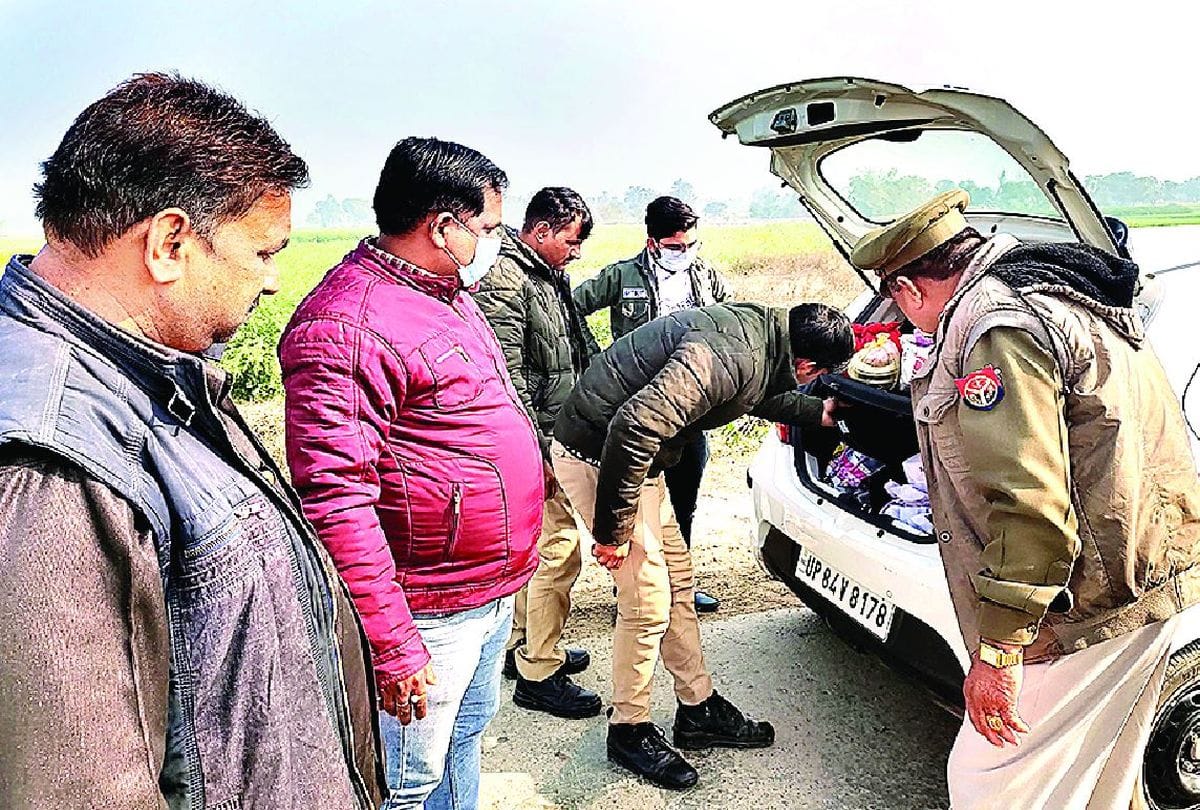 seal all borders of Mainpuri adjoining non-district over UP Assembly elections
