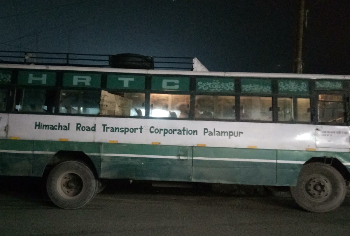 HRTC bus in poor condition on shimla palampur route