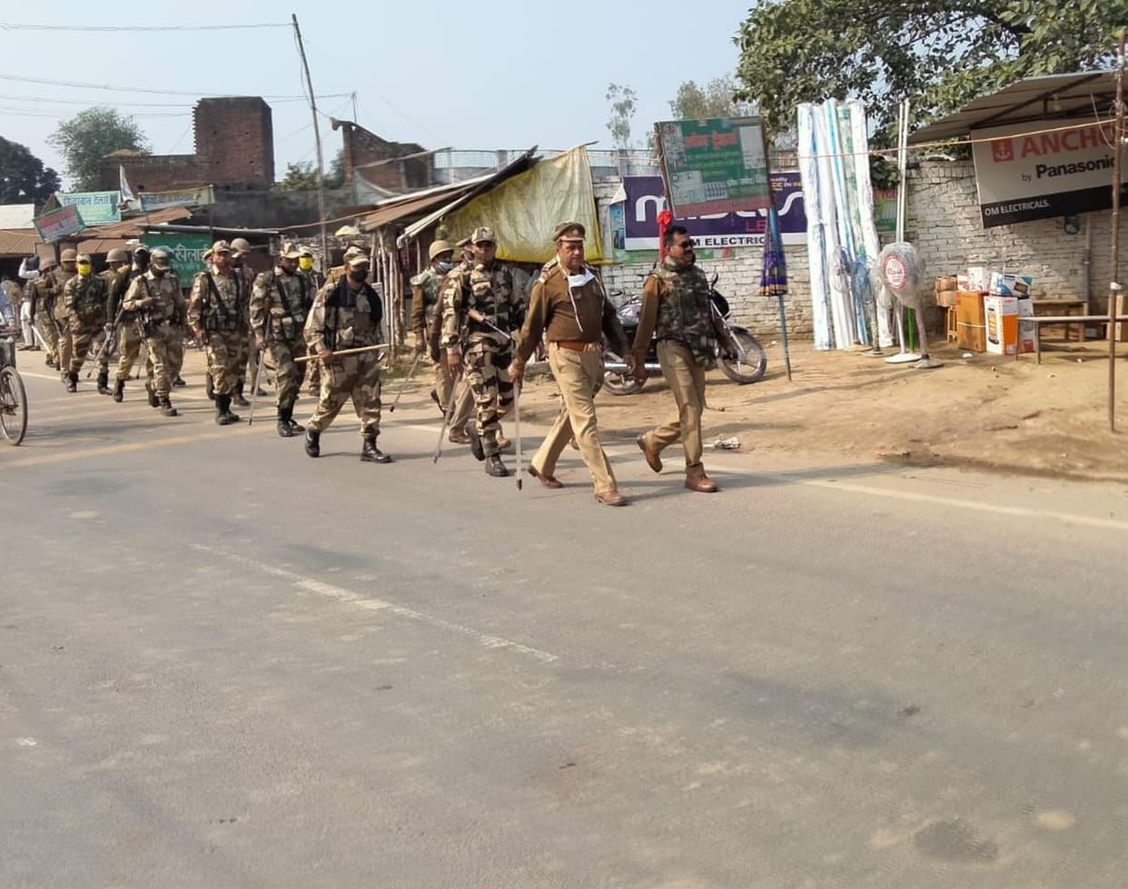 Police made a sense of security by conducting a flag march