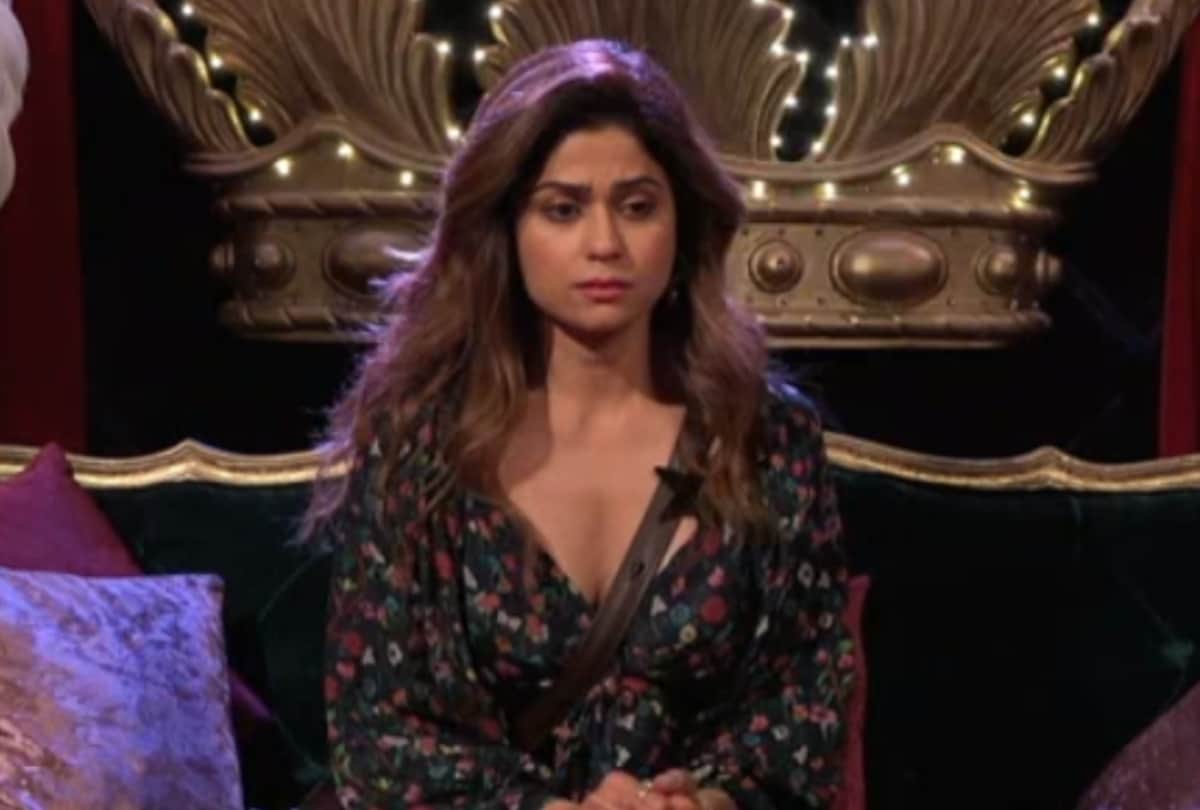 Bigg Boss 15 Devoleena Bhattacharjee gets strict punishment for speaking English in the house the contestants was shocked to hear