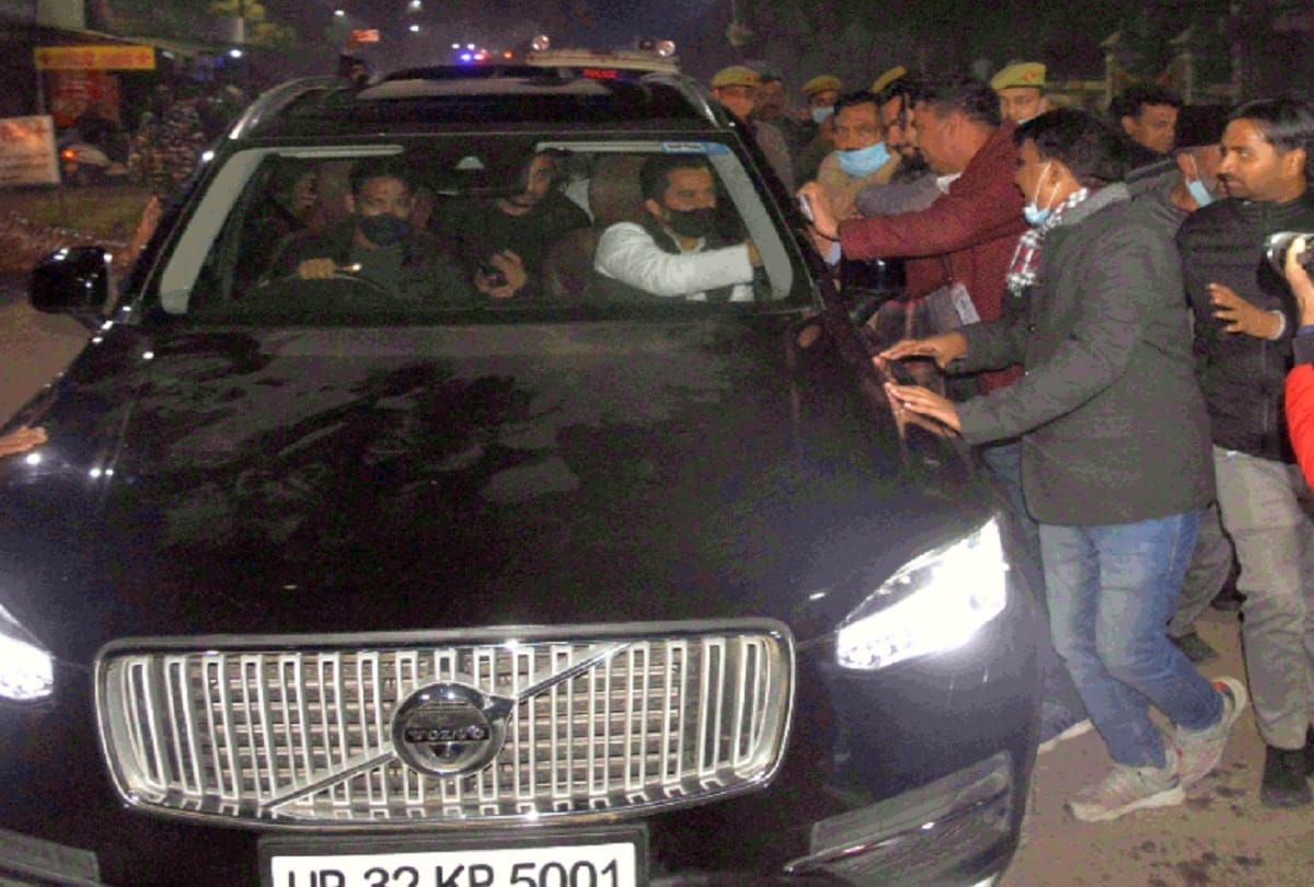 samajwadi party mp azam azam khan son abdullah azam released from sitapur jail