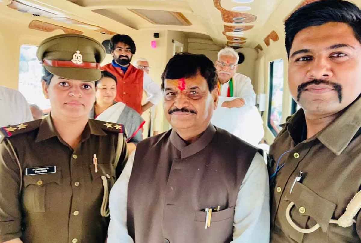 On the provocation of the SI, the constable posted a caste post on social media, both sent to police line