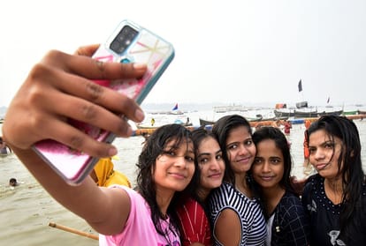 Prayagraj Magh Mela: Lakhs of devotees take dip in Sangam on Makar Sankranti