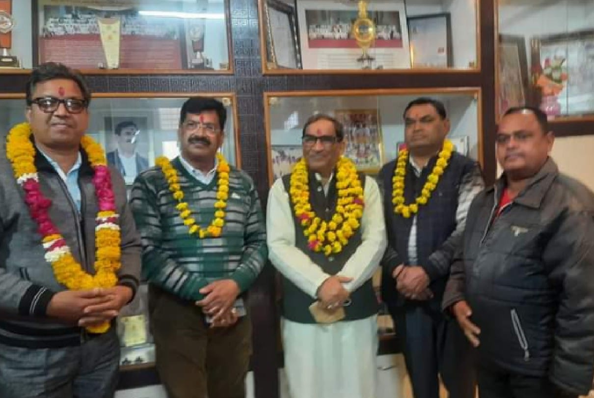 Shivpuri: Minister of State Prahlad Bharti reached Datia, discussion on booth expansion scheme