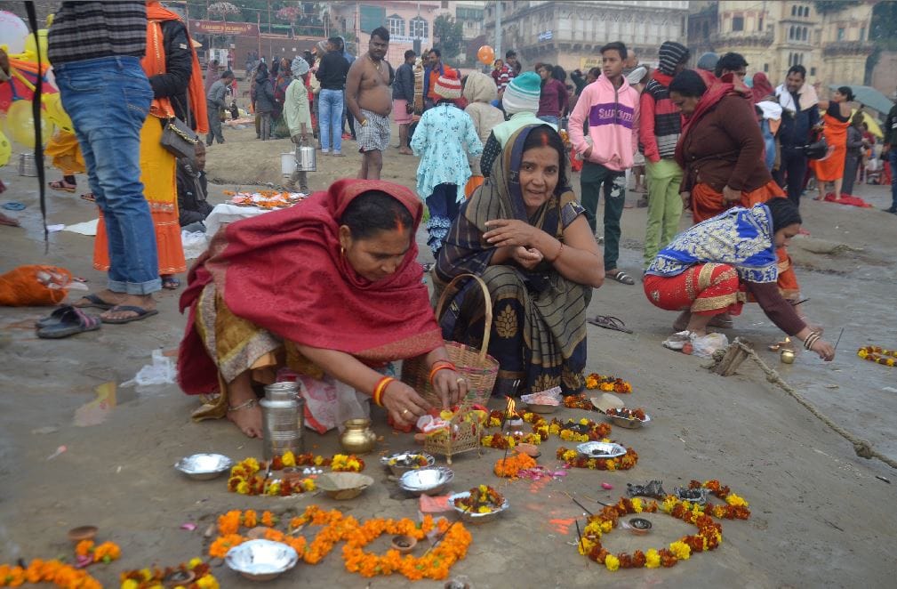 Magh Maas 2022 Paush Purnima  kashi varanasi ganga snan and daan Rituals will start from today know significance of this holy month