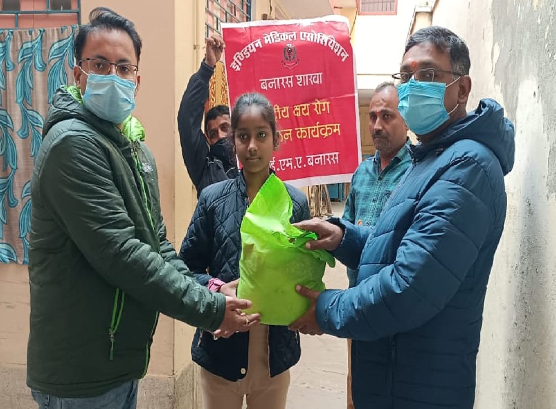 IMA varanasi officials reached homes of 40 children suffering from TB Tuberculosis and distributed nutrition bundle