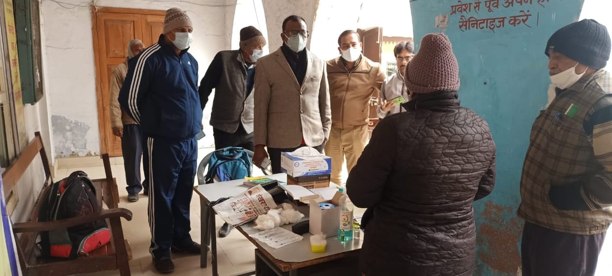 Municipal commissioner inspected vaccination camps