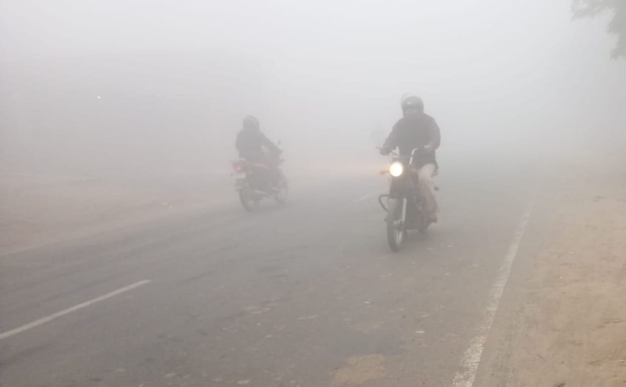 Cold wave extended the winter season, mercury dropped for the third consecutive day