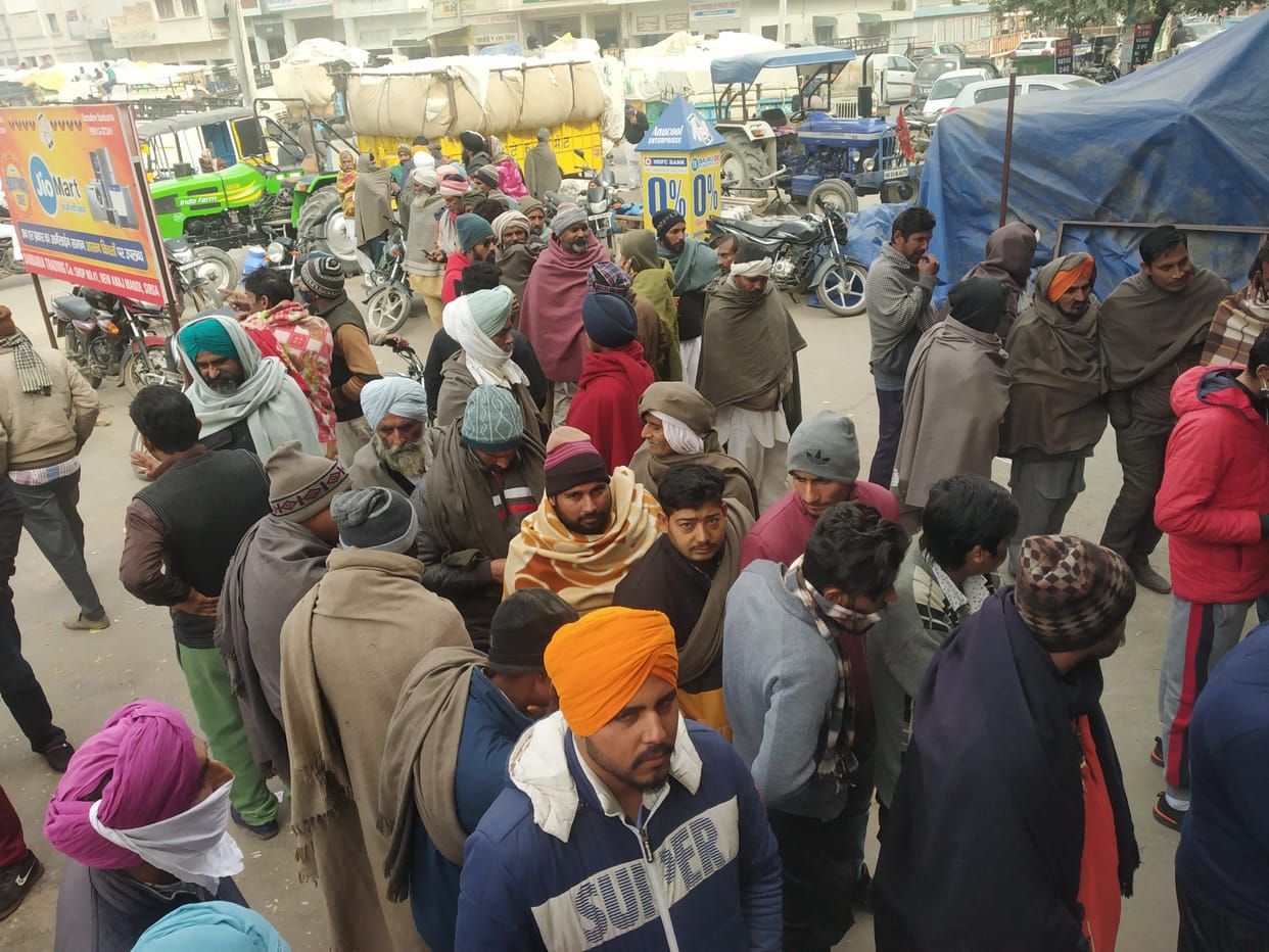 Distribution of 60 thousand bags in a day, 40 thousand stock left