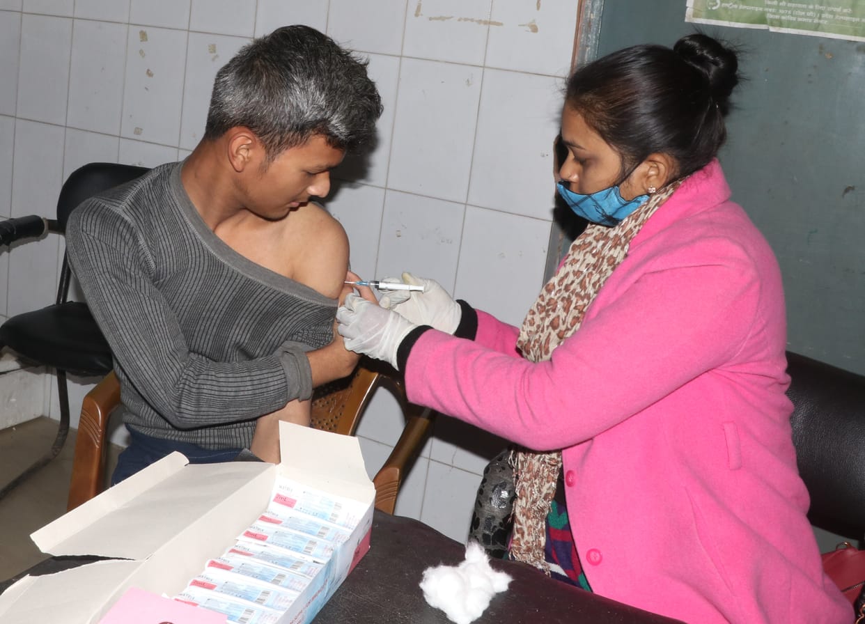 District tops in the division in getting vaccination