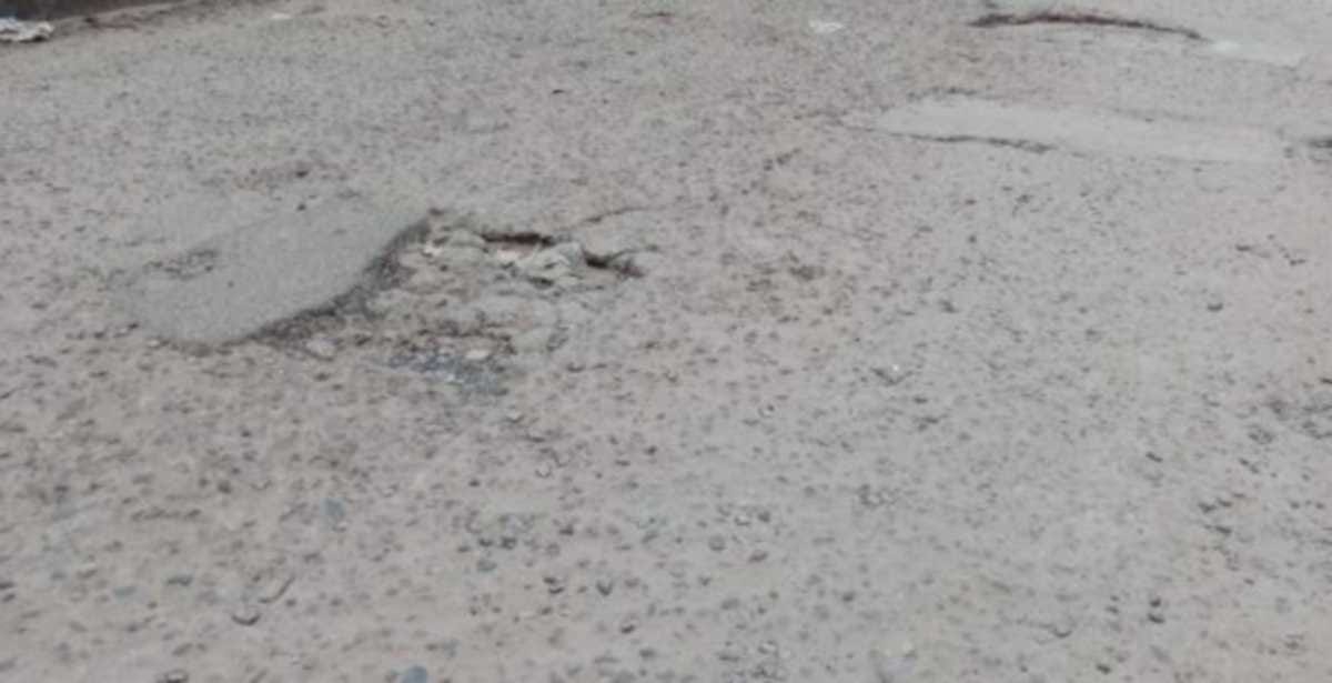 Ballia NH-31 road no existence in many places it is the main route of business from Northeast states 