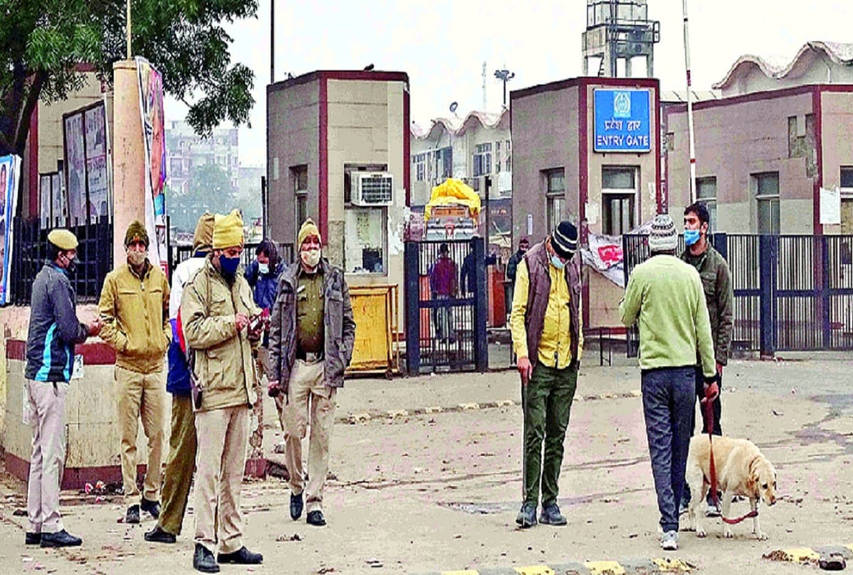 Bomb Found in Delhi feared of keeping explosives from sleeper cell