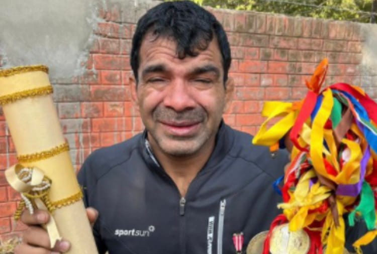 Haryana: Speech and hearing impaired, wrestler Virender Singh demand to recognise state deaf sportspersons as para-athletes
