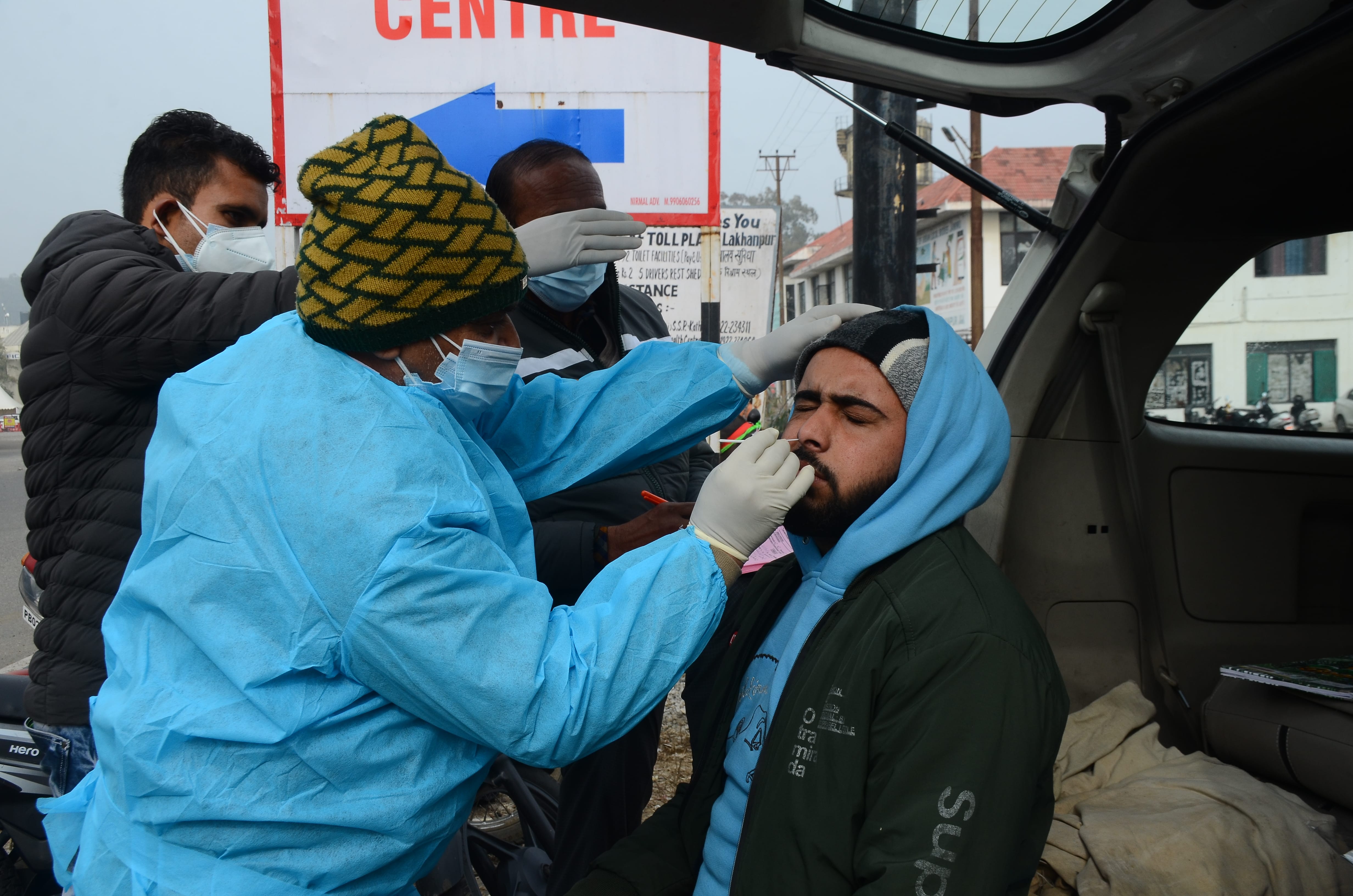 163 in Kathua, 61 found infected in Lakhanpur