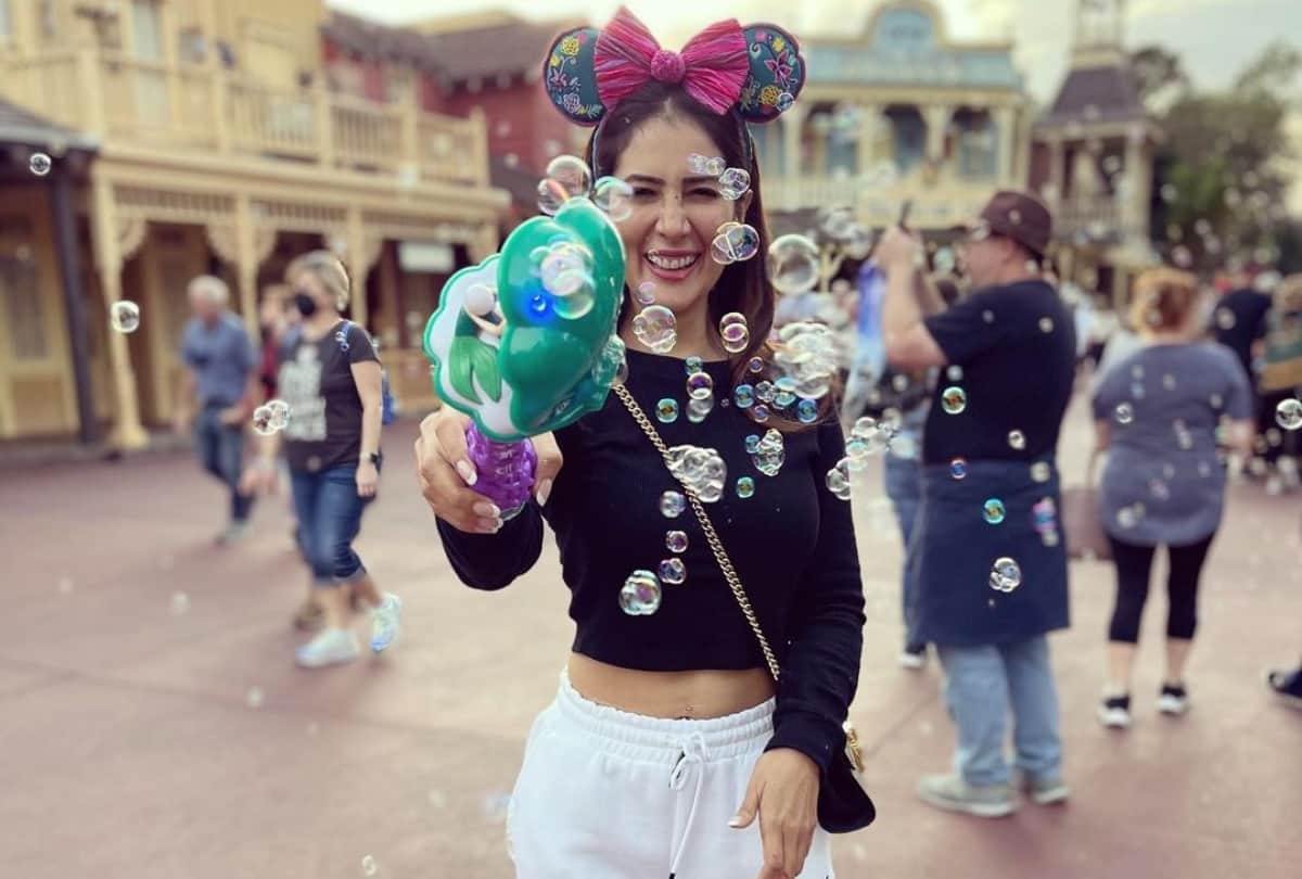 Kim Sharma and Leander Paes having fun at Disney Magic Kingdom Park photos viral on social media