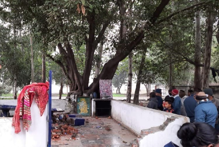 Mischievous elements damaged the Majar in Yamunanagar