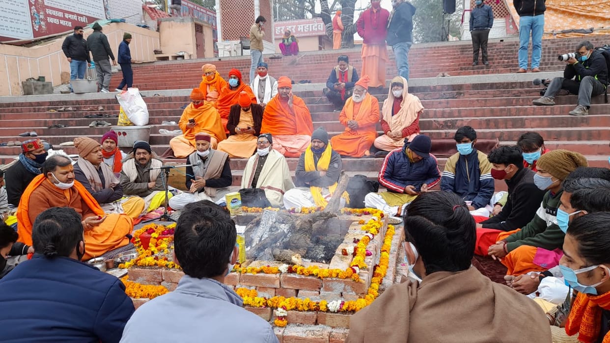 haridwar dharm sansad: Saints opposing case filed on hate speech, held pratikar sabha today, see photos