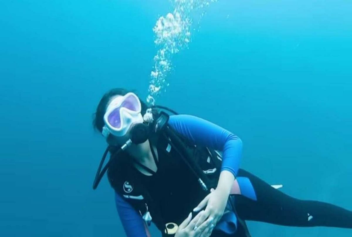 Parineeti Chopra goes scuba diving, fans ask paani garam hai kya