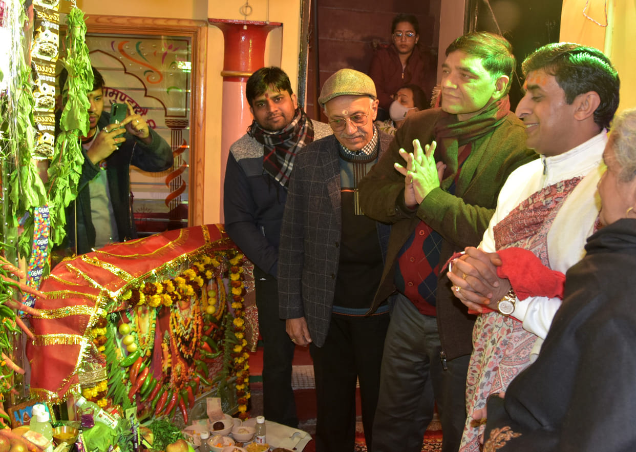 Praised the glory of Maa Shakambhari Devi