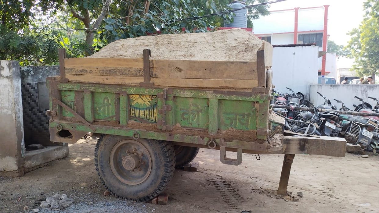 Illegal miners fired at the police, three arrested