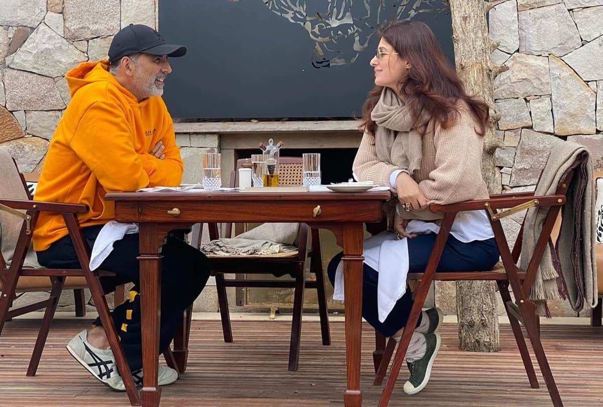 Akshay Kumar Twinkle Khanna reached Ranthambore National Park with family to celebrate wedding anniversary