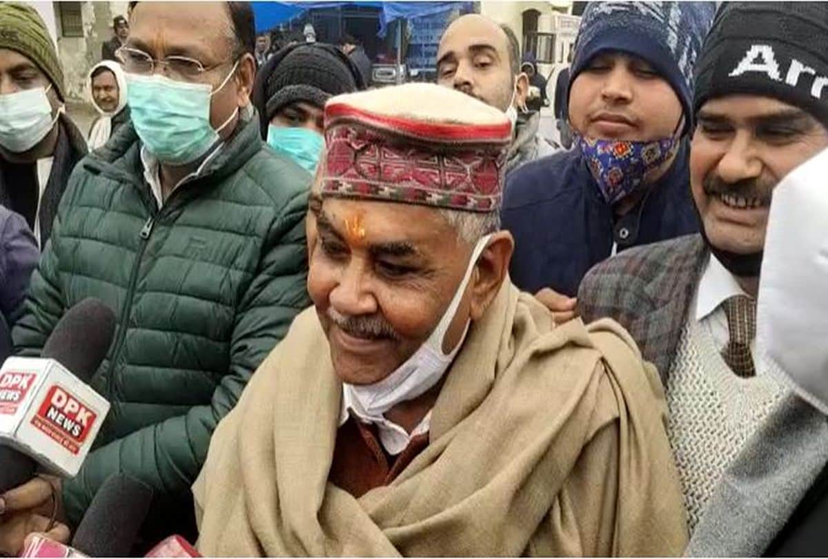 BJP, SP and Congress candidates filed nomination papers for the assembly elections in Agra