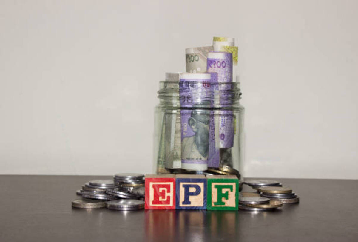 pf account holders at risk of online fraud know how to avoid it latest EPFO news in hindi