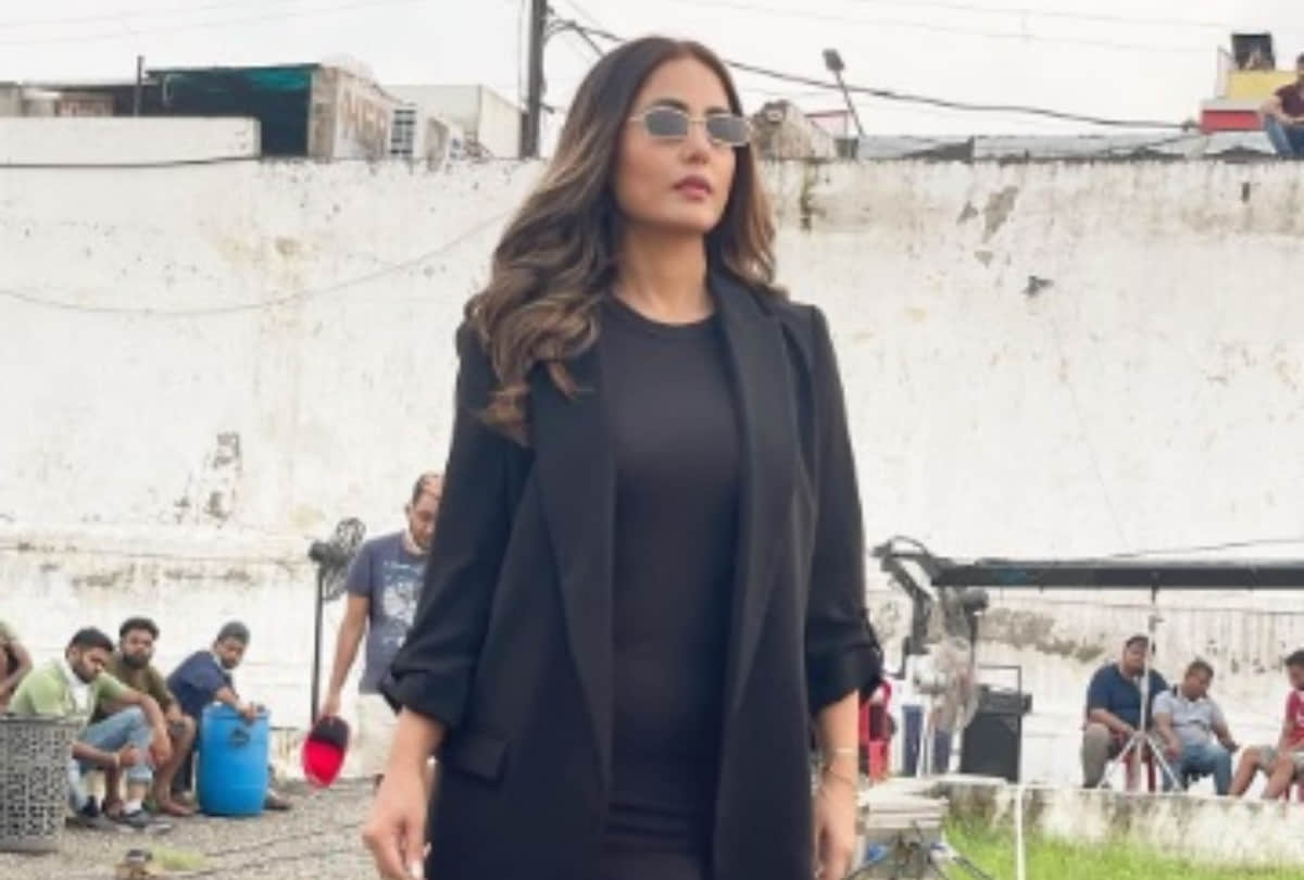 hina khan stuns in classy look in black dress with blazer