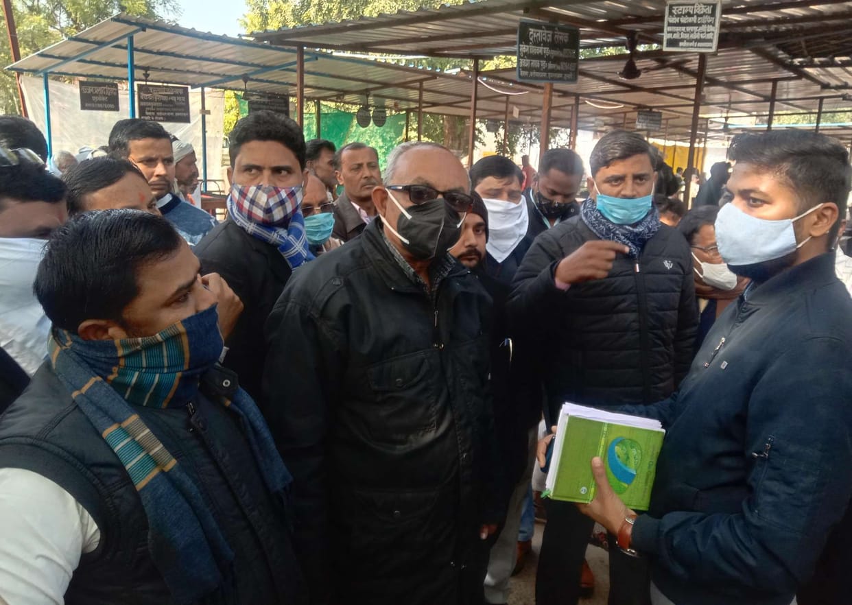 Lawyers' ruckus in Tehsil over disturbances, sloganeering