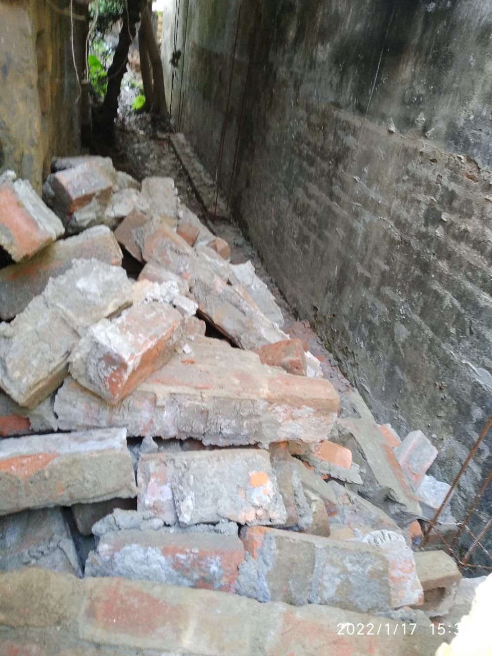 primary school boundry broken