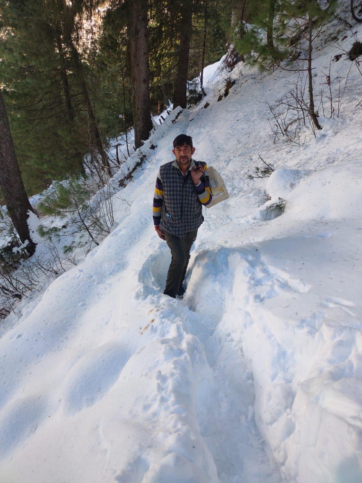 Health department team walked in eight km of snow