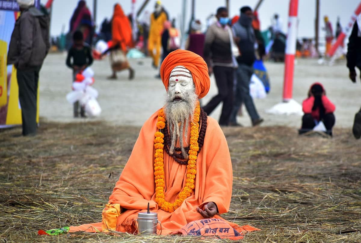 Paush Purnima: The bundle of faith heavy on the icy winds at Sangam, lakhs of devotees took a dip