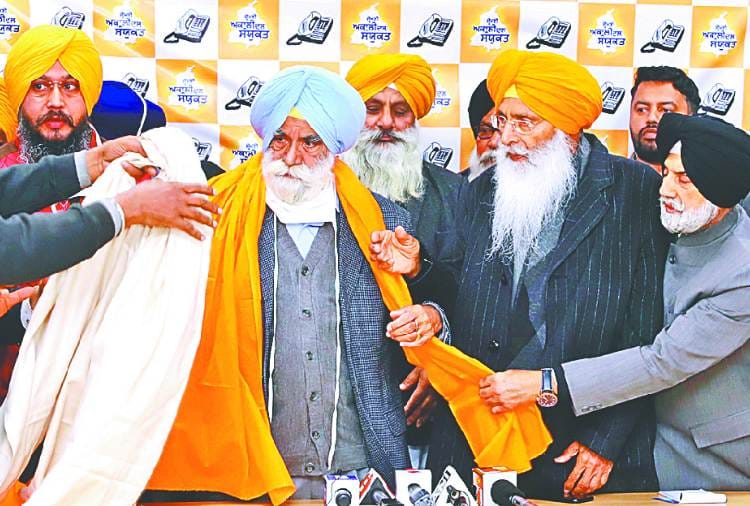 Congress leader Sarwan Singh Phillaur joins SAD sanyukt