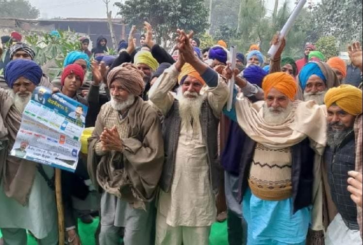 आप का सीएम चेहरा बने मानपैतृक गांव जश्न में डूबा, लोगों ने पटाखे चलाए