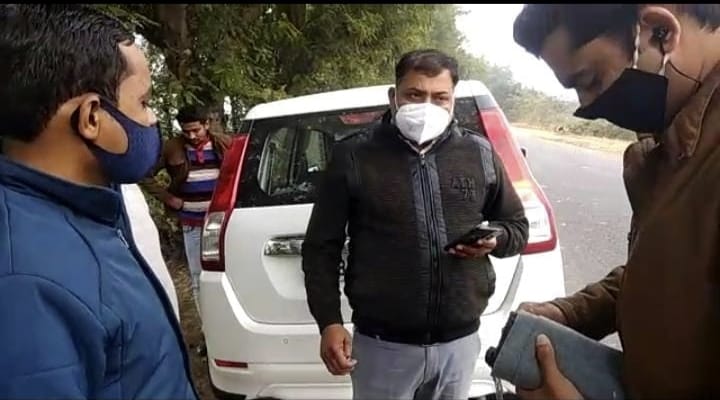 flying squad catched 2.25 lakhs