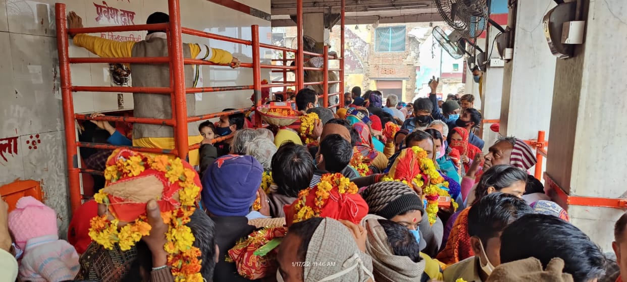 Paush Purnima: Devotees flocking to Aastha Dham