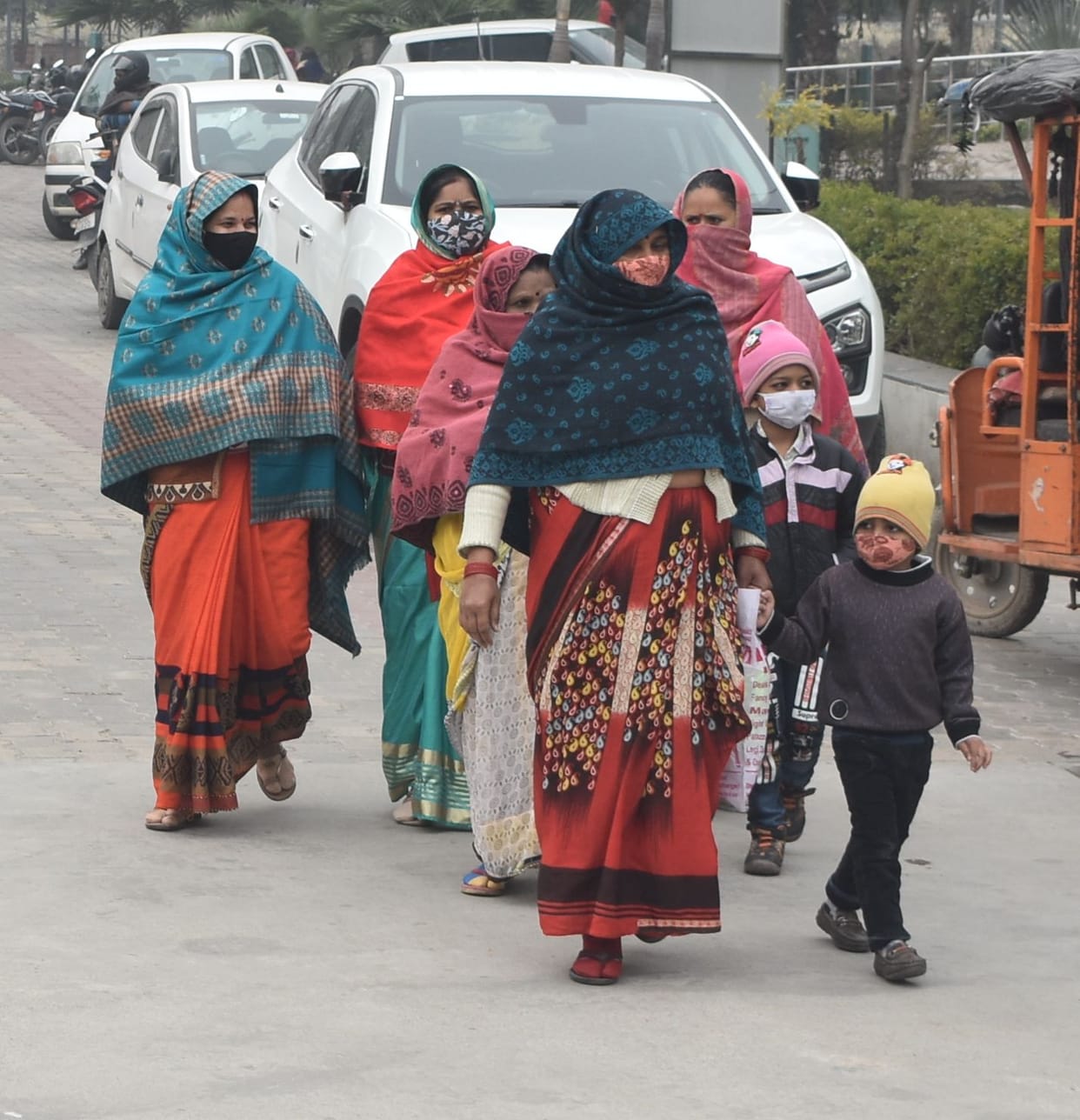 No relief from cold, people trembling