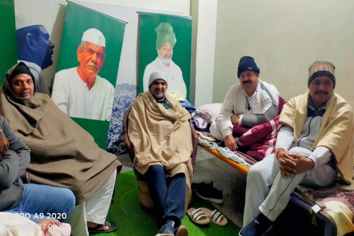 Election 2022: Sanjeev Baliyan met Naresh Tikait and changed the political temperature