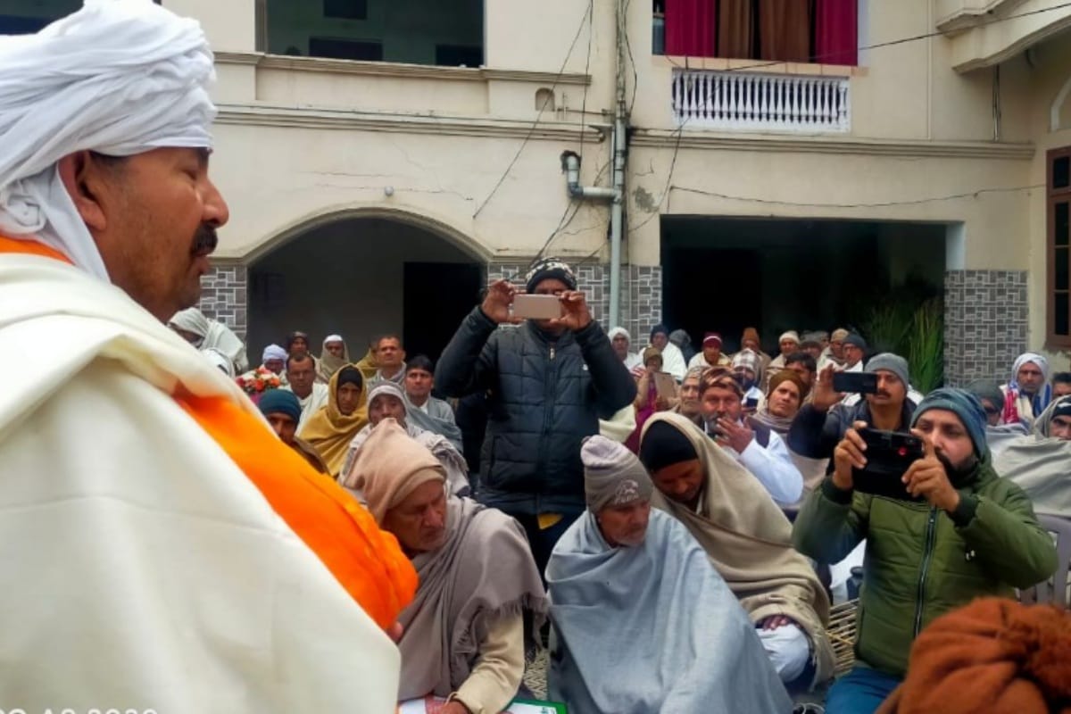Election 2022: Sanjeev Baliyan met Naresh Tikait and changed the political temperature