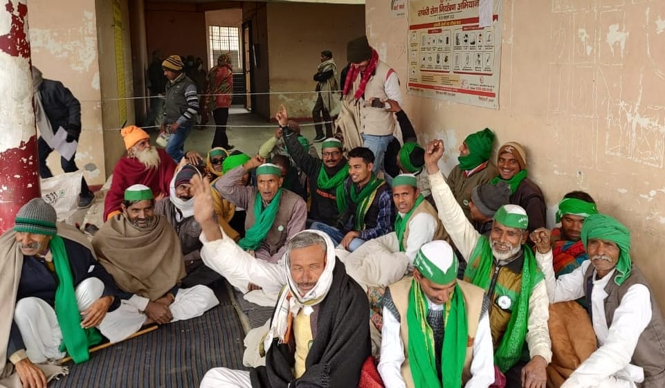 Farmers standing on dharna in cold for demands