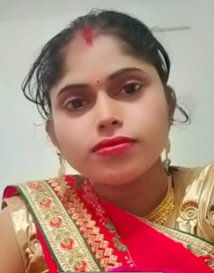 Bike rider woman dies due to vehicle collision