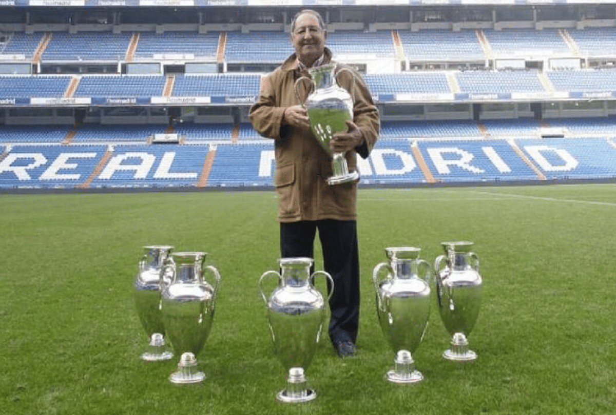 Real madrid Paco Gento, the only footballer to win six European Cups, has died aged 88