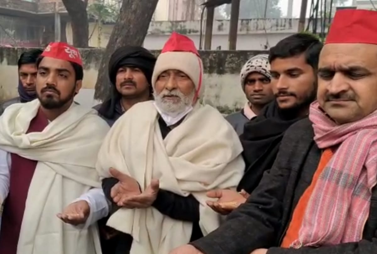 Ram Govind Chaudhary starts Anna Sankalp in Uttar Pradesh.