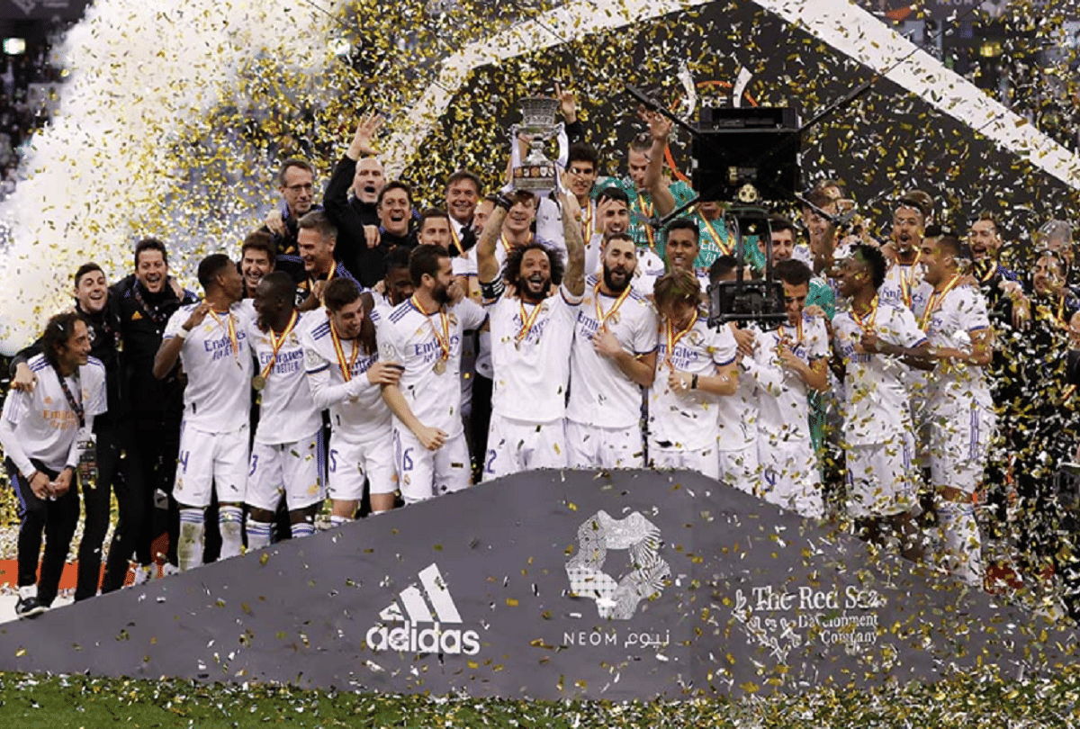 Real Madrid defeated Athletic Bilbao to win super spanish cup trophy